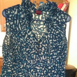 ***Sold in Bundle***Sleeveless Top