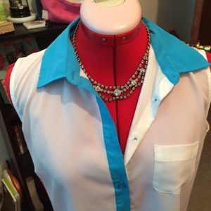 SOLD ON EBAY White and blue trimmed sleeveless b