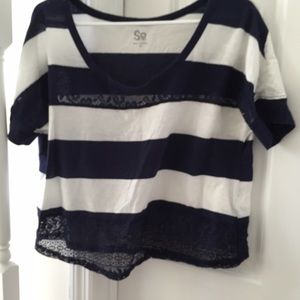 navy and white striped crop top 💋