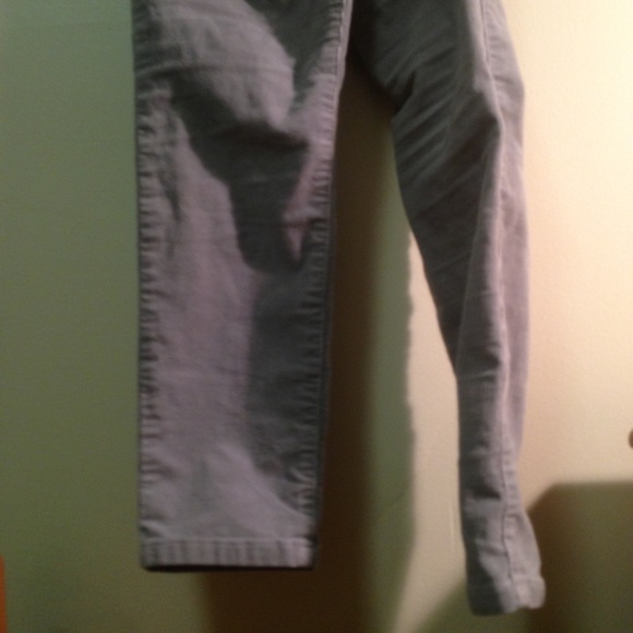 Light grey skinny cords by Delia's - Picture 3 of 3