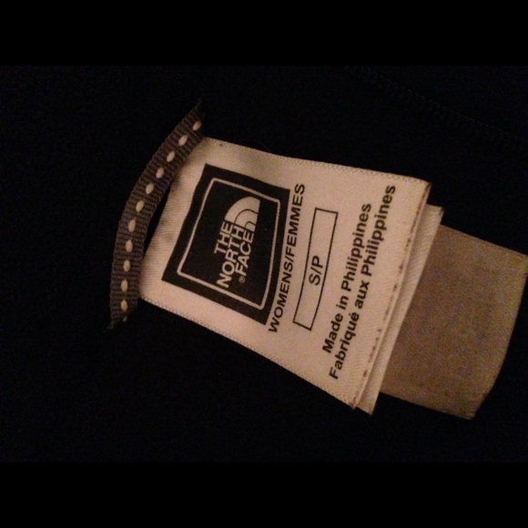 North face Women's Jacket - Picture 3 of 4