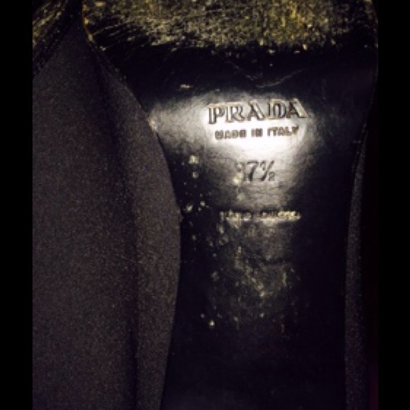 Prada - Picture 3 of 4