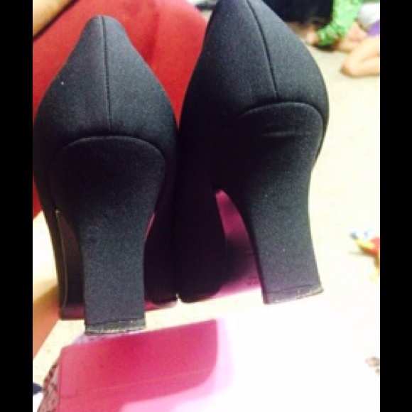 Prada - Picture 4 of 4