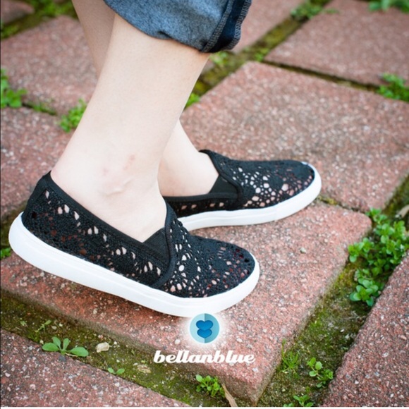 The ELSA embroidered slip ons - BLACK - Picture 5 of 7