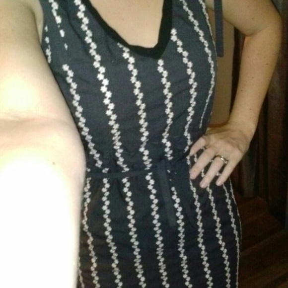 BUNDLED <ARK & CO> Embroidered Dress - Picture 4 of 4