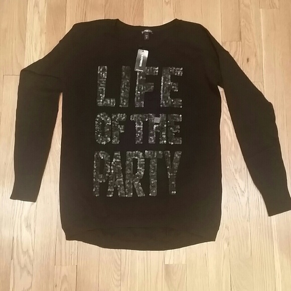 🎉HP 6/27🎉Life of the party Express sweater