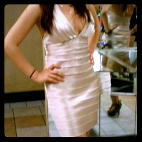 BcbgMaxAzria Halter dress size 2 - Picture 1 of 4