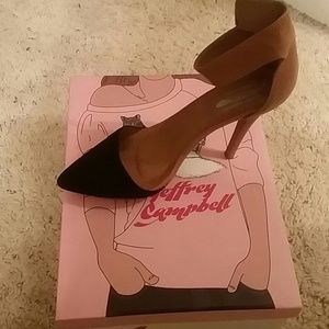 Jeffrey Campbell tan & black pumps