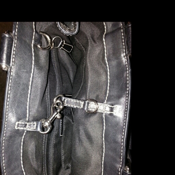 Coach Hampton Signature Python Stripe - Picture 4 of 4