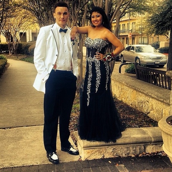 PRICE DROP!! Gorgeous Black Mermaid Prom Dress - Picture 2 of 2