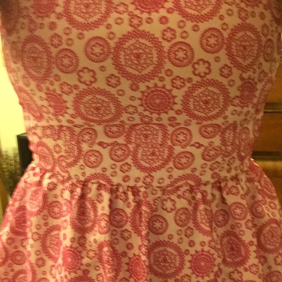 Beautiful pink sun dress - Picture 2 of 4
