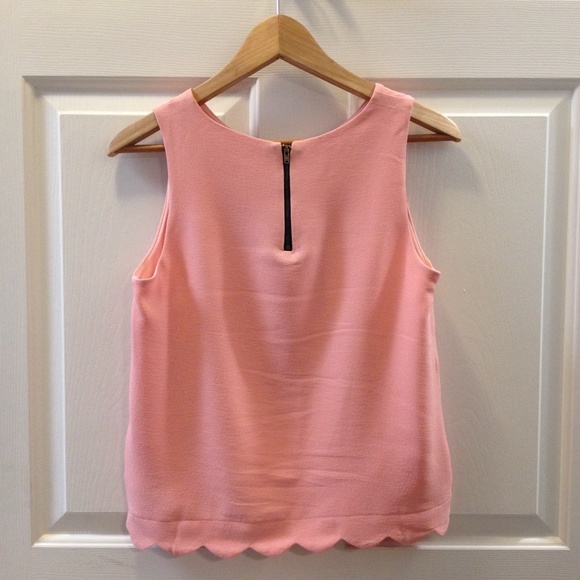 SOLD | PM EDITOR PICK | scalloped sleeveless top | - Picture 4 of 4