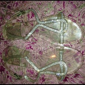 Clear shinny flat sandals