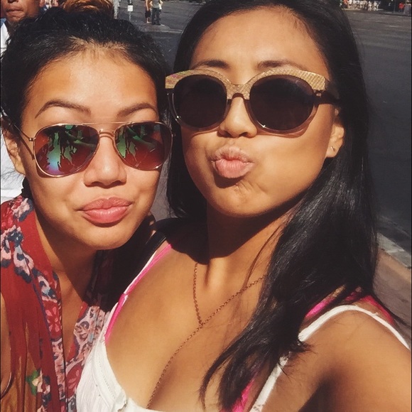 LOOKING FOR: Rebecca Minkoff Baxter Sunglasses