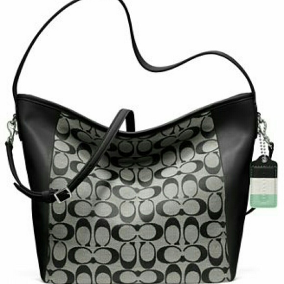 Coach 23702 Legacy Weekend Signature Shoulder Bag - Picture 4 of 4