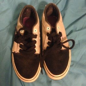 Grey and black vans😁