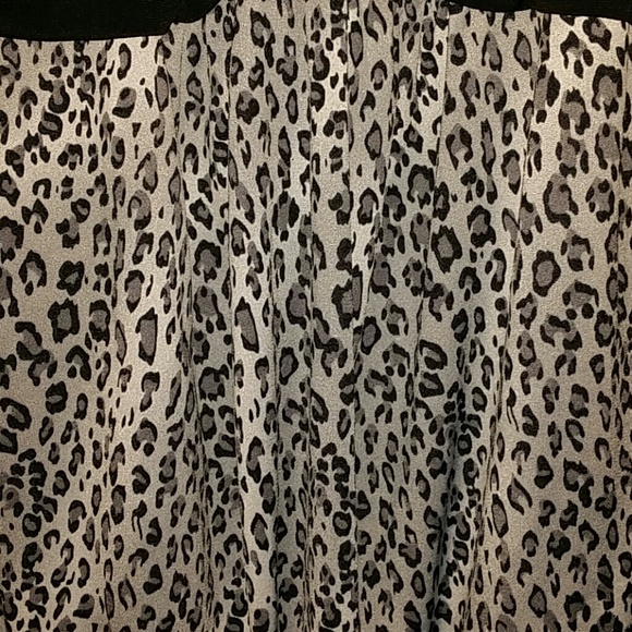 Top - Picture 3 of 4