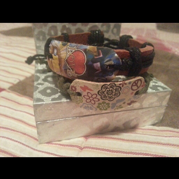 Adjustable, stackable leather statement Bracelets - Picture 2 of 2