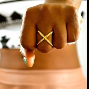 Cross over ring