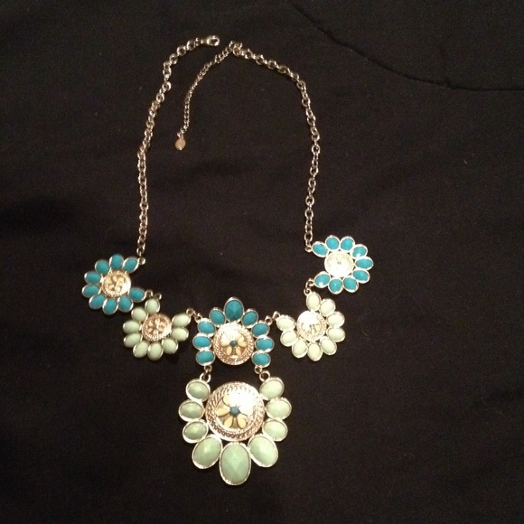 Brand new Aldo necklace.