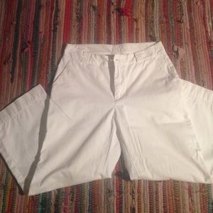 GAP White Capris