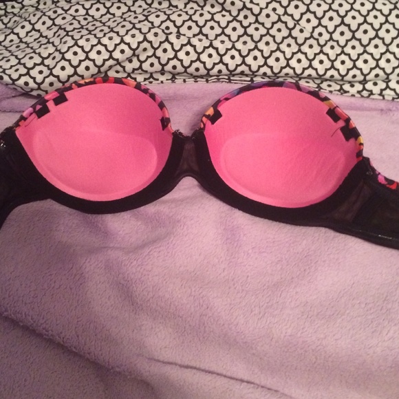 Strapless - Picture 2 of 4