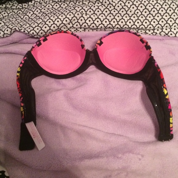 Strapless - Picture 3 of 4