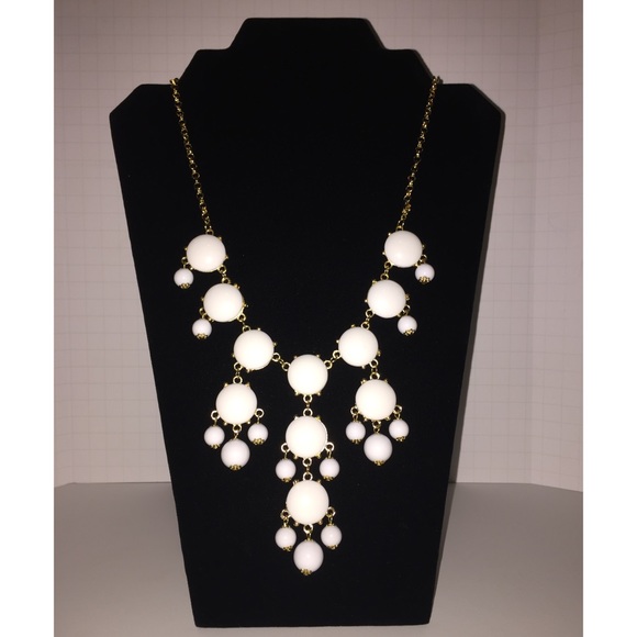 🔱 White Bubble Necklace 🔱