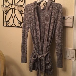 Gray hooded Roxy sweater