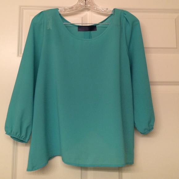 Mint green top