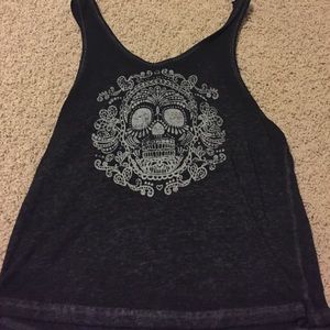 Skull tank