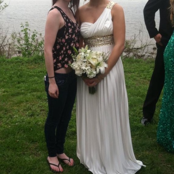 White prom dress - Picture 2 of 4