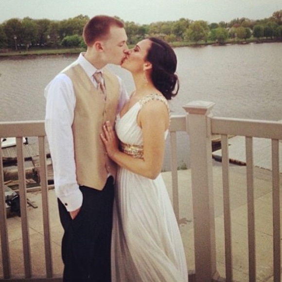 White prom dress - Picture 3 of 4