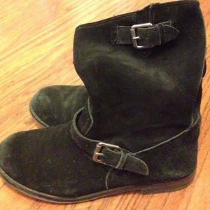 Slouchy suede black booties