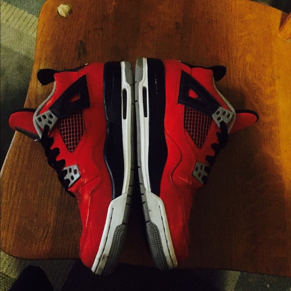 Toro 4 - Picture 2 of 3