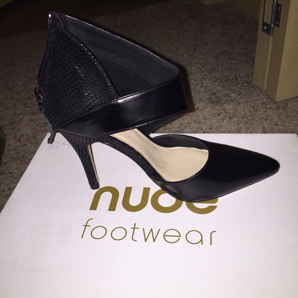 Beautiful black stilettos - Picture 2 of 4