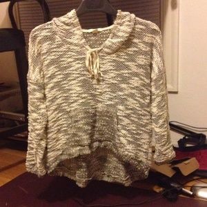 Loose Semi-cropped Sweater