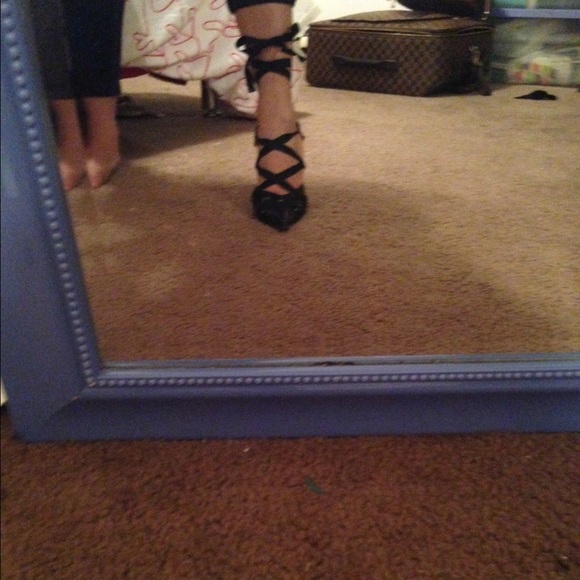 💰💰SALE $125 Gianmarco Lorenzi strappy 3" heel - Picture 3 of 4