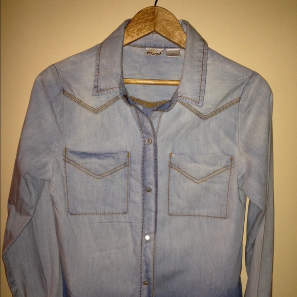 ⚡️⚡️SOLD⚡️⚡️Mudd long sleeve denim shirt medium