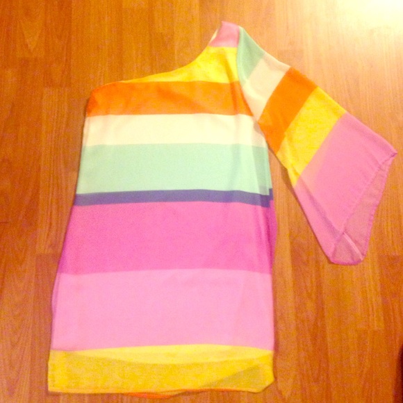One shoulder dress
