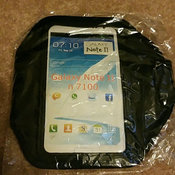 Phone arm band