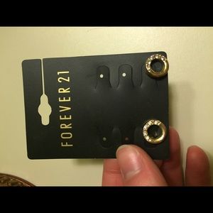 beautiful gold circle post earrings