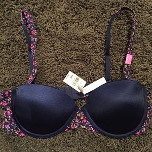 NWT Victoria's Secret Pink Bra size 36b