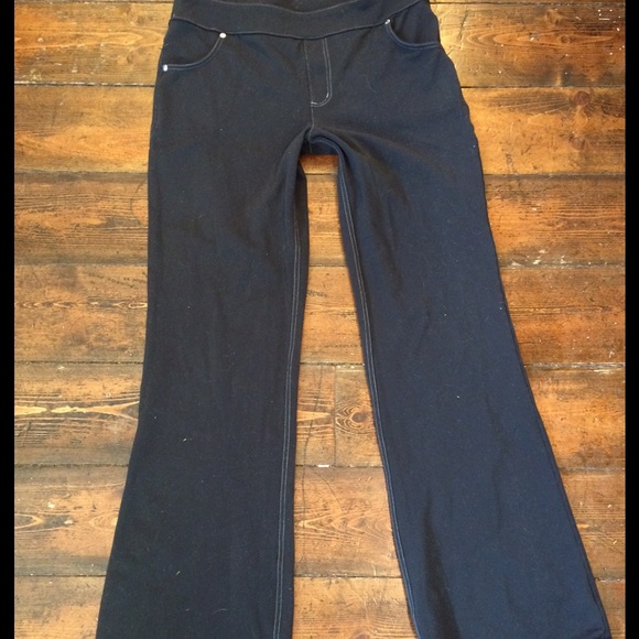 Athleta Bettona Cozy Up Yoga Pants size Medium