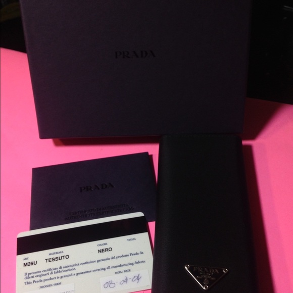 Preowned Prada Key holder
