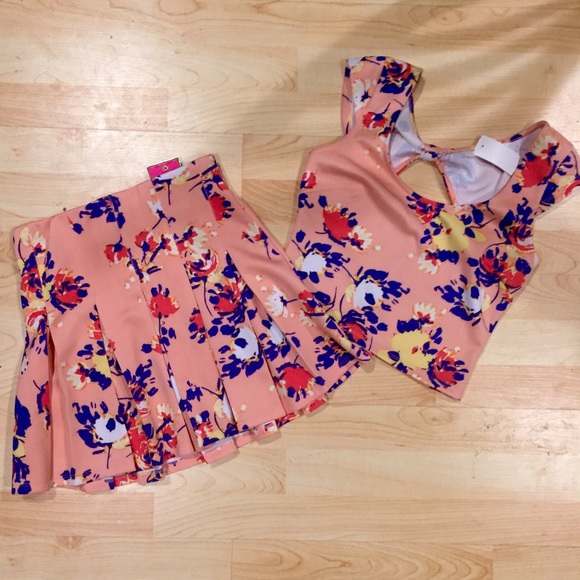 .-~SOLD~-. - Picture 2 of 4