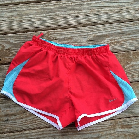 **price lowered** Nike athletic shorts