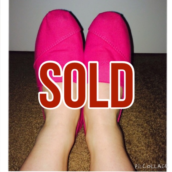 Hot Pink Flats