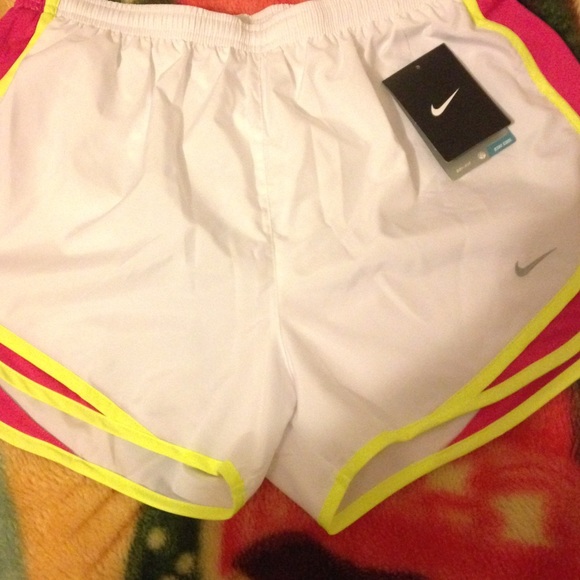 Nike running shorts size M