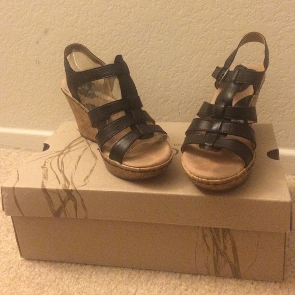 Black B.O.C by Born wedge sandals
